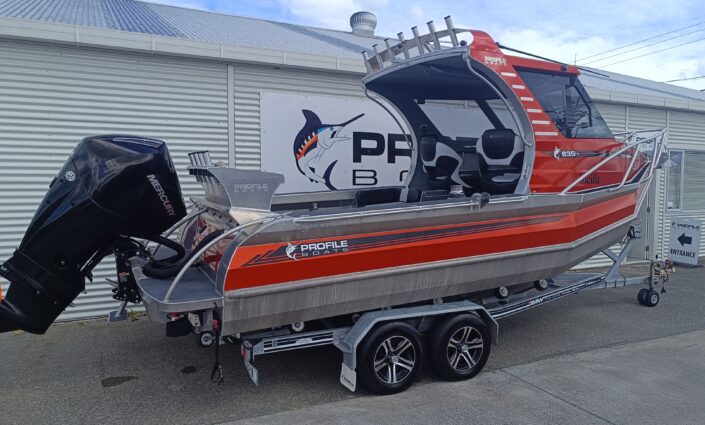 Profile Boats 635H Limited (2019) Mercury 175